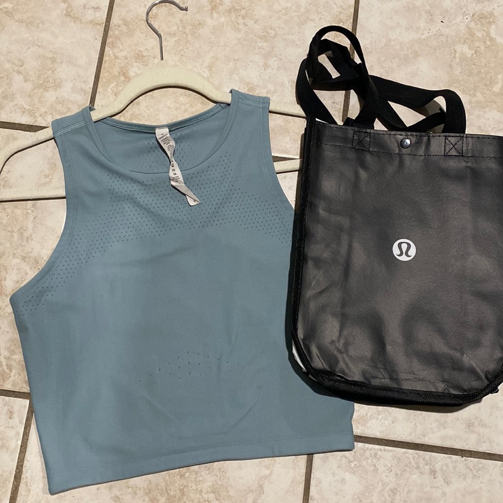 lululemon tank top